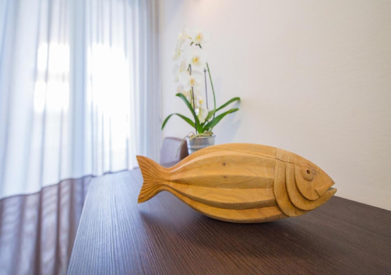 Mediterraneo Hotel & Suites Cattolica Bagian luar foto
